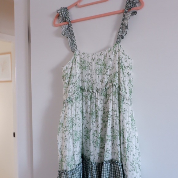 SOLD- CAMI NYC Angela Silk Floral Dress - Picture 5 of 9